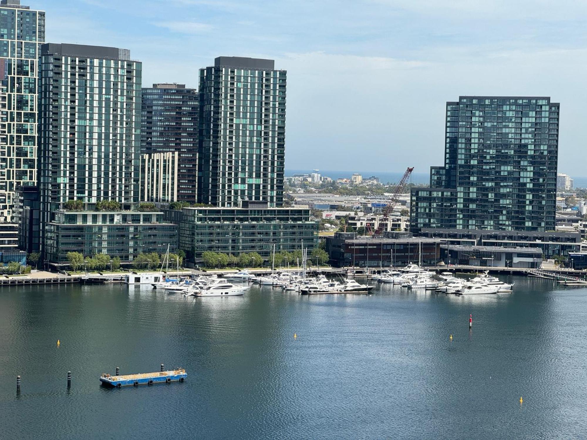 Akom At Docklands Melburne Exterior foto