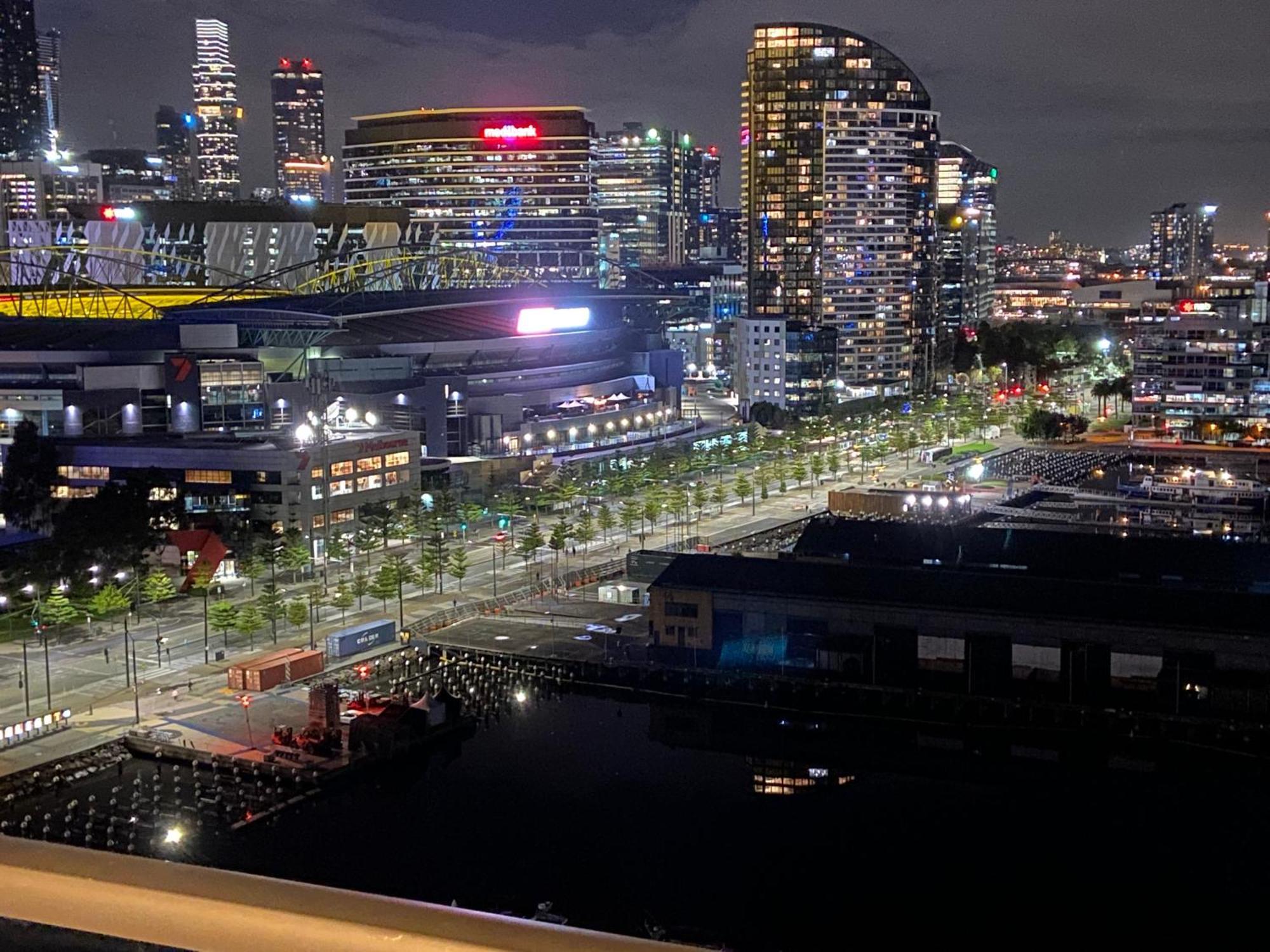 Akom At Docklands Melburne Exterior foto